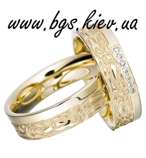 Золотые обручальные кольца от Гуччи